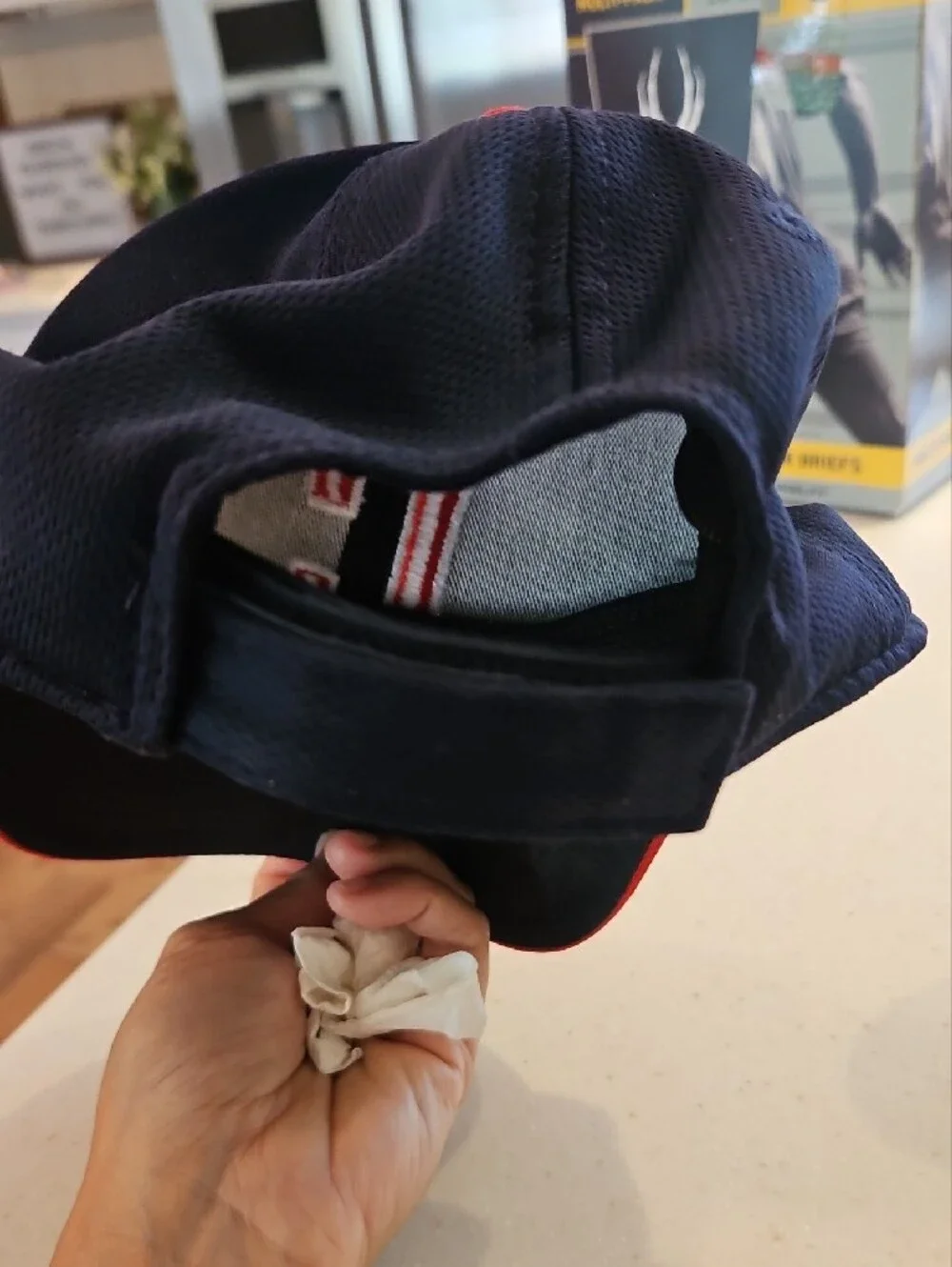MLB Kids Cleveland 'C' Logo Baseball Cap - Navy and Red